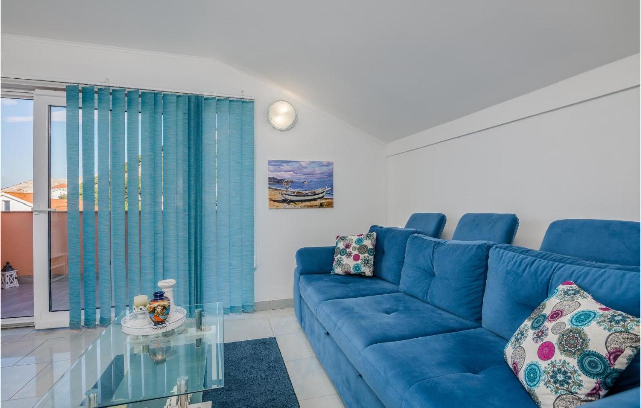 Nice Apartment In Stara Baska With Kitchen Dış mekan fotoğraf