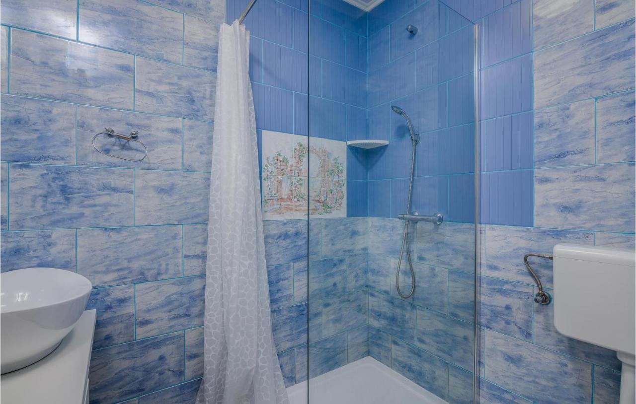 Nice Apartment In Stara Baska With Kitchen Dış mekan fotoğraf